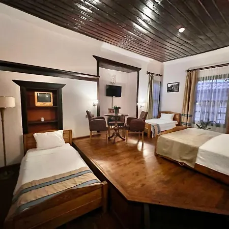 Old House Hotel&Pub